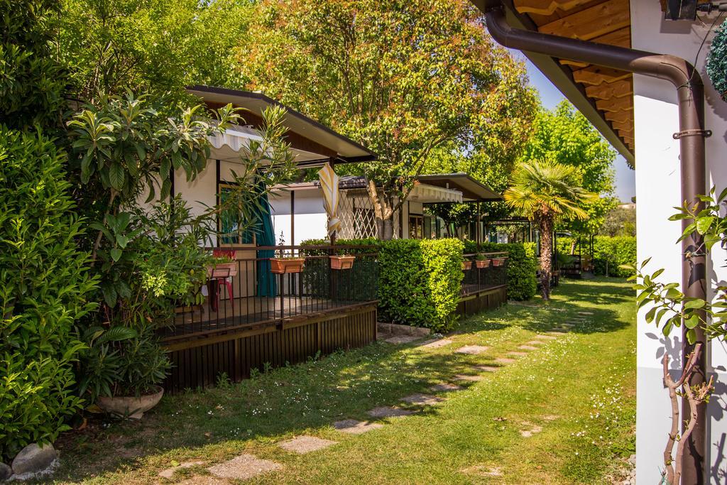 Campeggio Bruno Hotel Moniga del Garda Exterior photo