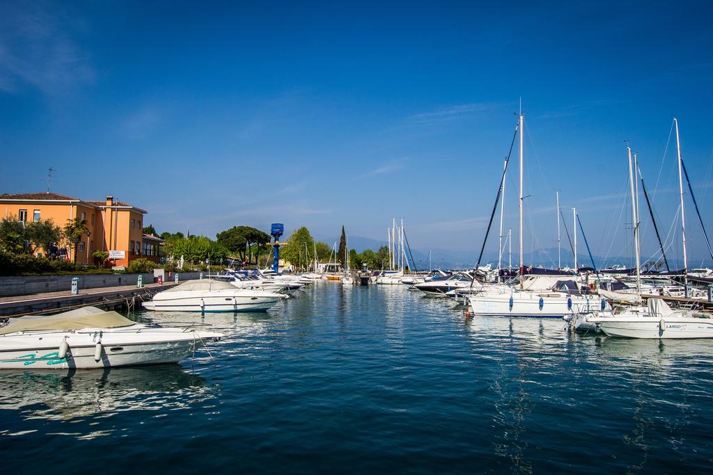 Campeggio Bruno Hotel Moniga del Garda Exterior photo